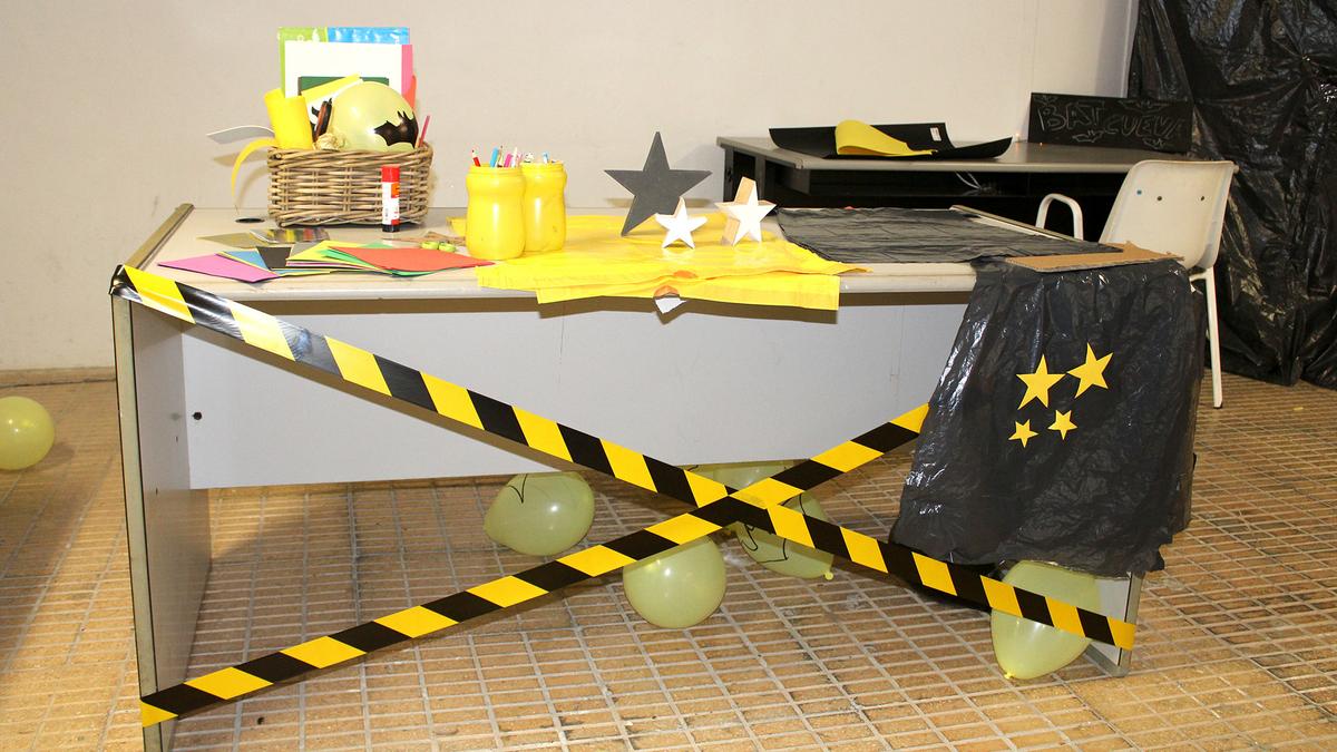 cumpleaños temático de batman con la batcueva