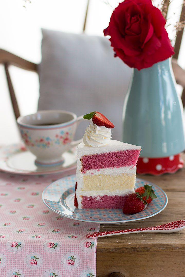 Tarta de fresas y cheesecake