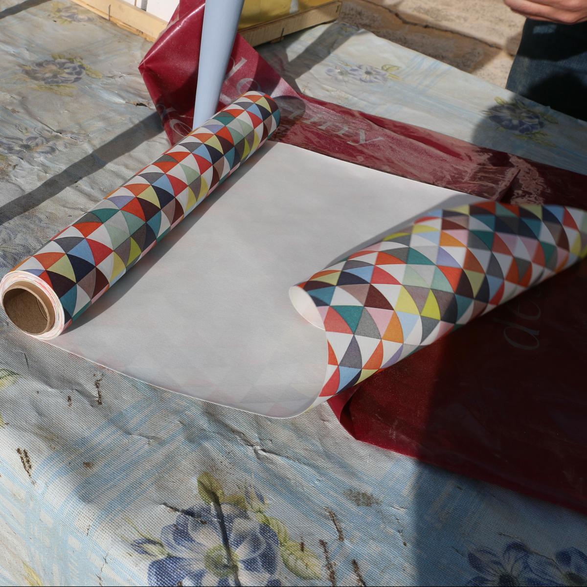 mesa restaurada con decoupage