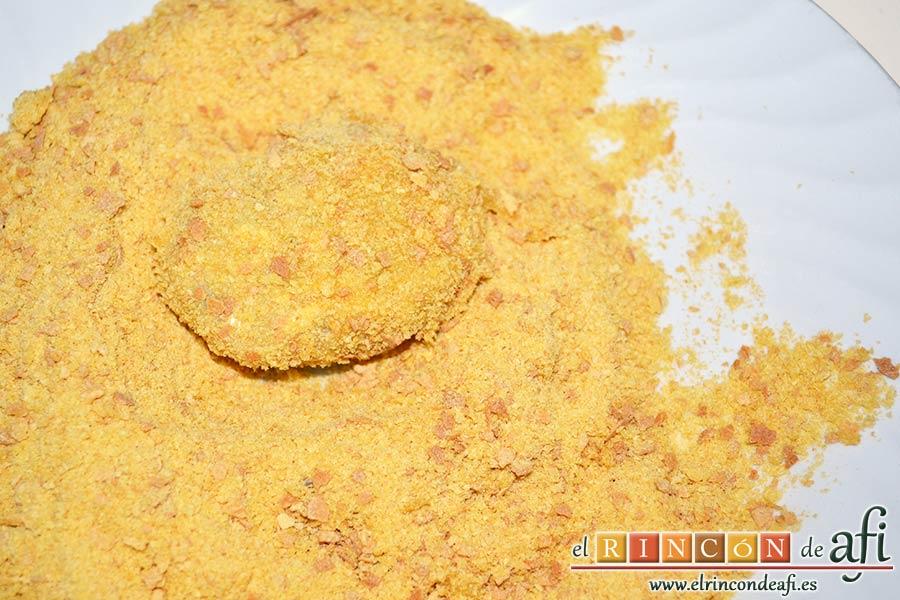 Tortitas de atún y papas, pasarlas por pan rallado