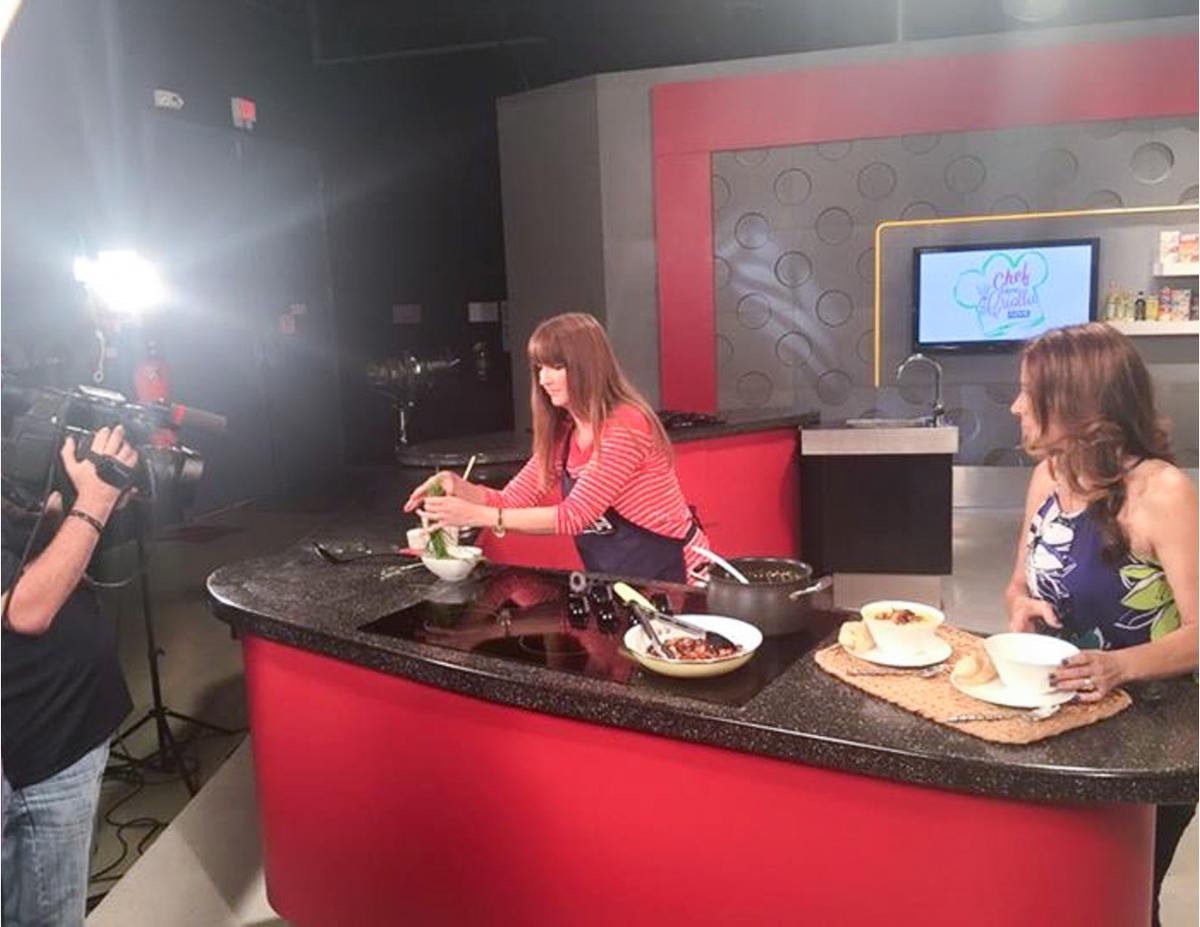 Receta de Pulpo a la Gallega sobre una crema de papas con chorizo.