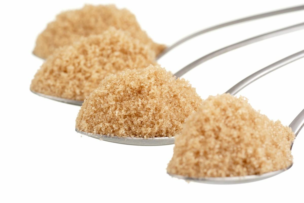azúcar moreno - tipos de azúcar y endulzantes