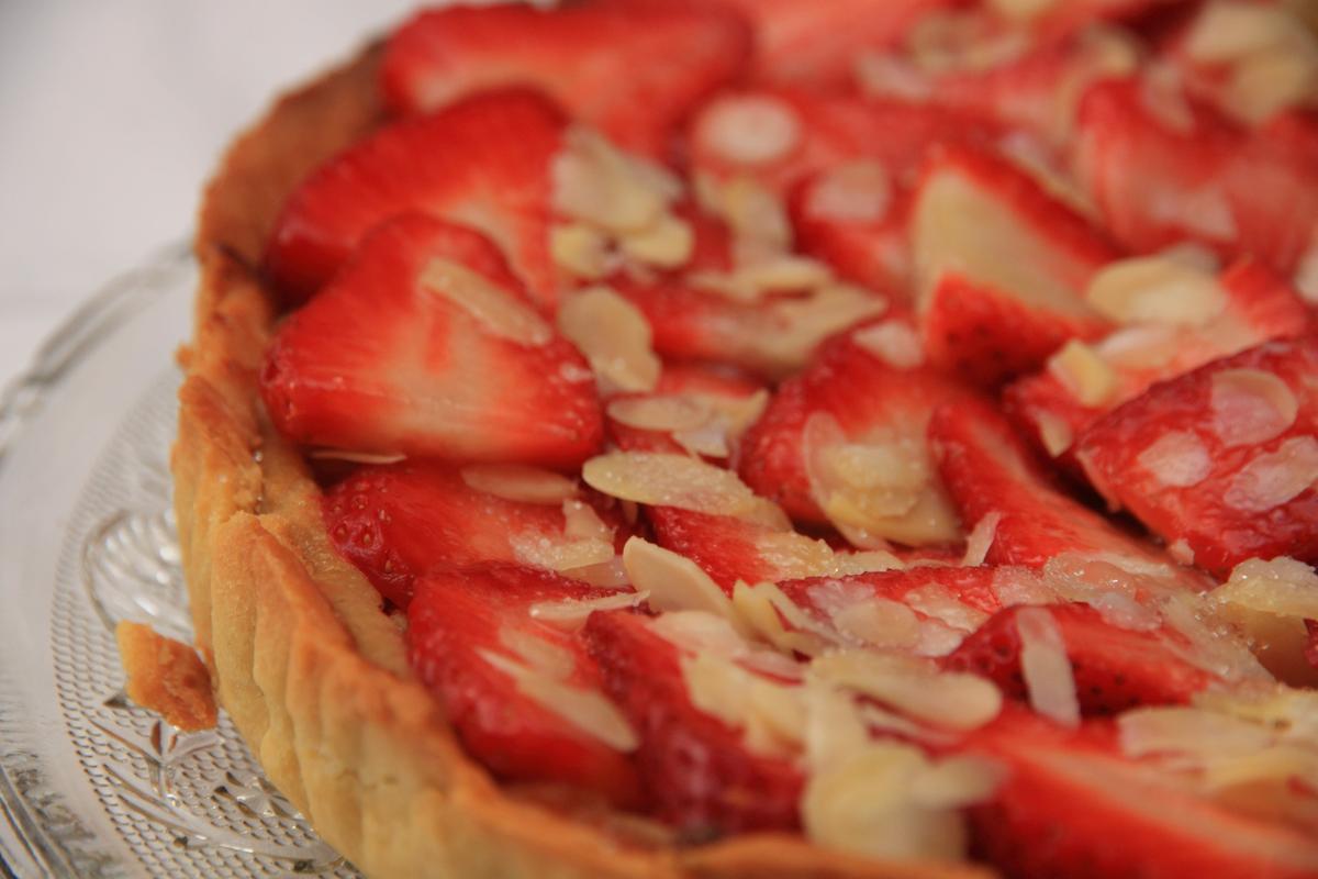 tarta de fresas y almendra