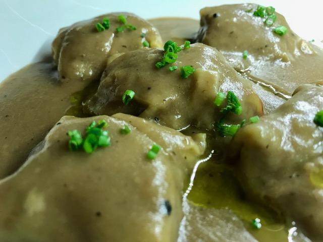 Raviolis de Boletus y Pato con salsa cremosa