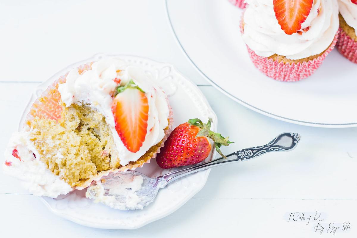 Cupcakes de Fresas y Almendra