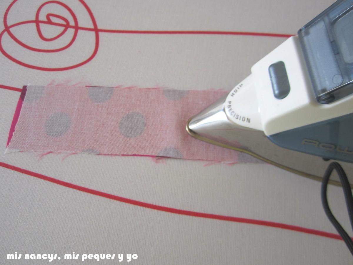mis nancys, mis peques y yo, Tutorial falda fruncida con tul para Nancy y niñas, planchar entretela sin vapor