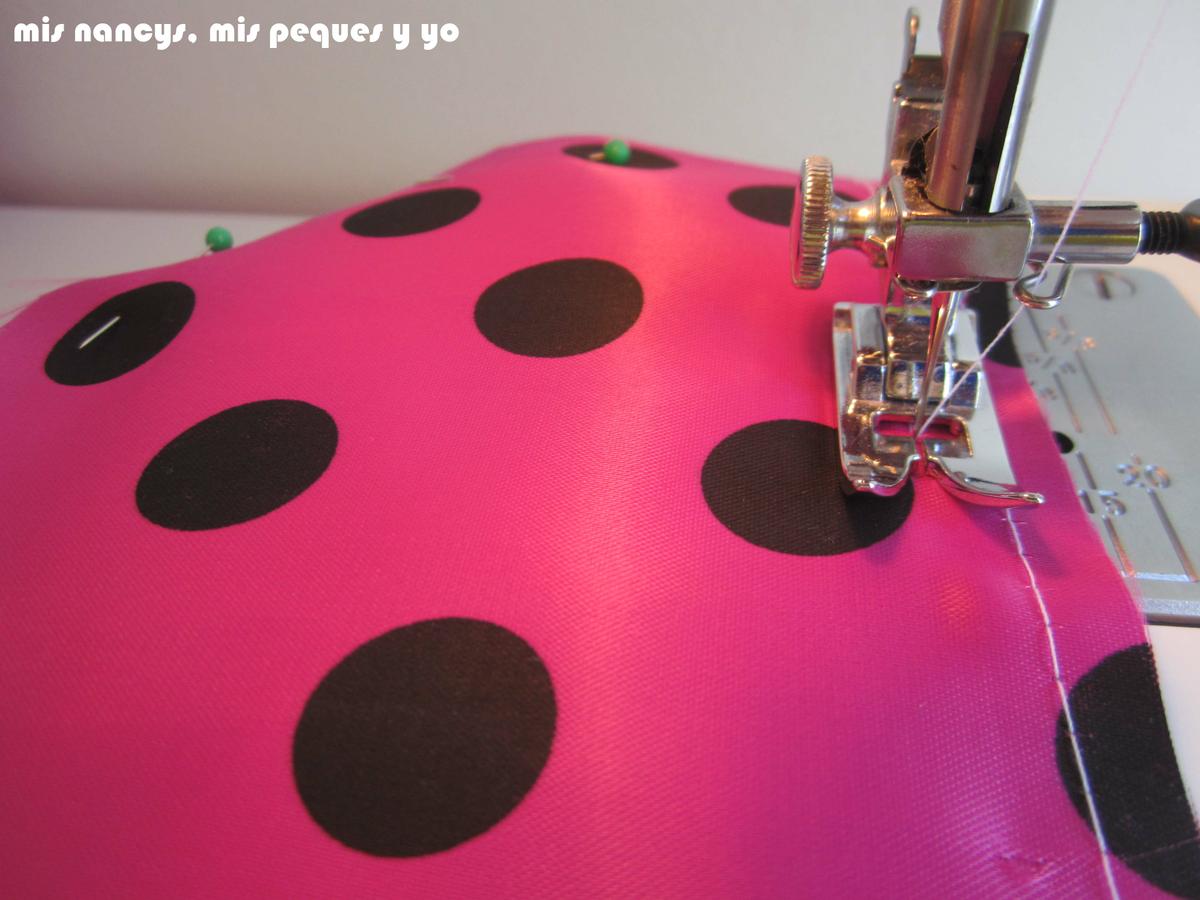 mis nancys, mis peques y yo, Tutorial falda fruncida con tul para Nancy y niñas, pasar un doble pespunte