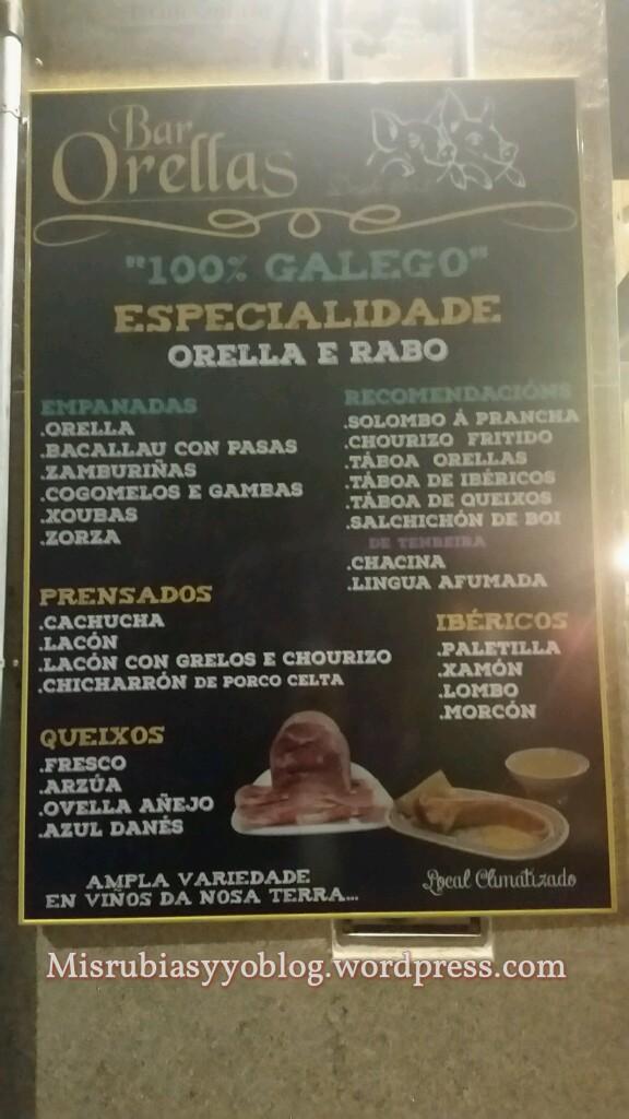 Cartel en la entrada del local.