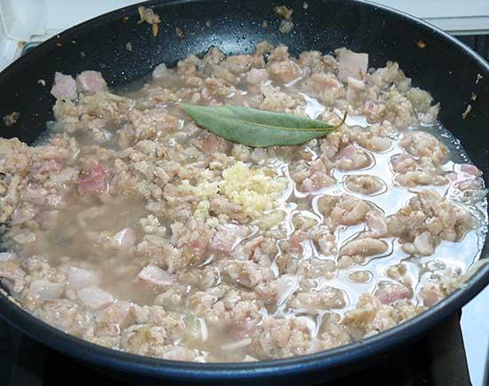 Champiñones rellenos de carne