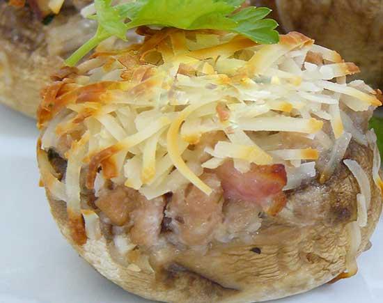 Champiñones rellenos de carne