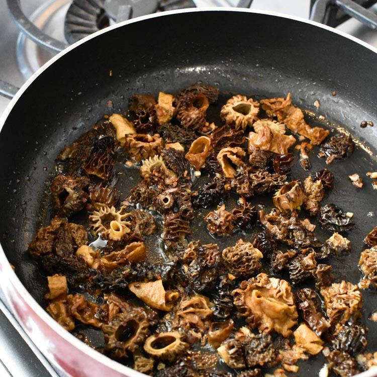 Risotto con morillas receta