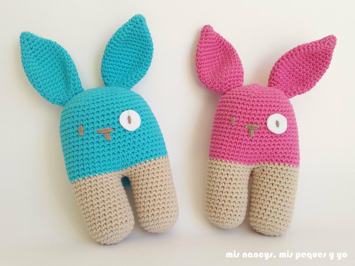 mis nancys, mis peques y yo, conejo bípedo amigurumi, pareja de conejos azul y rosa