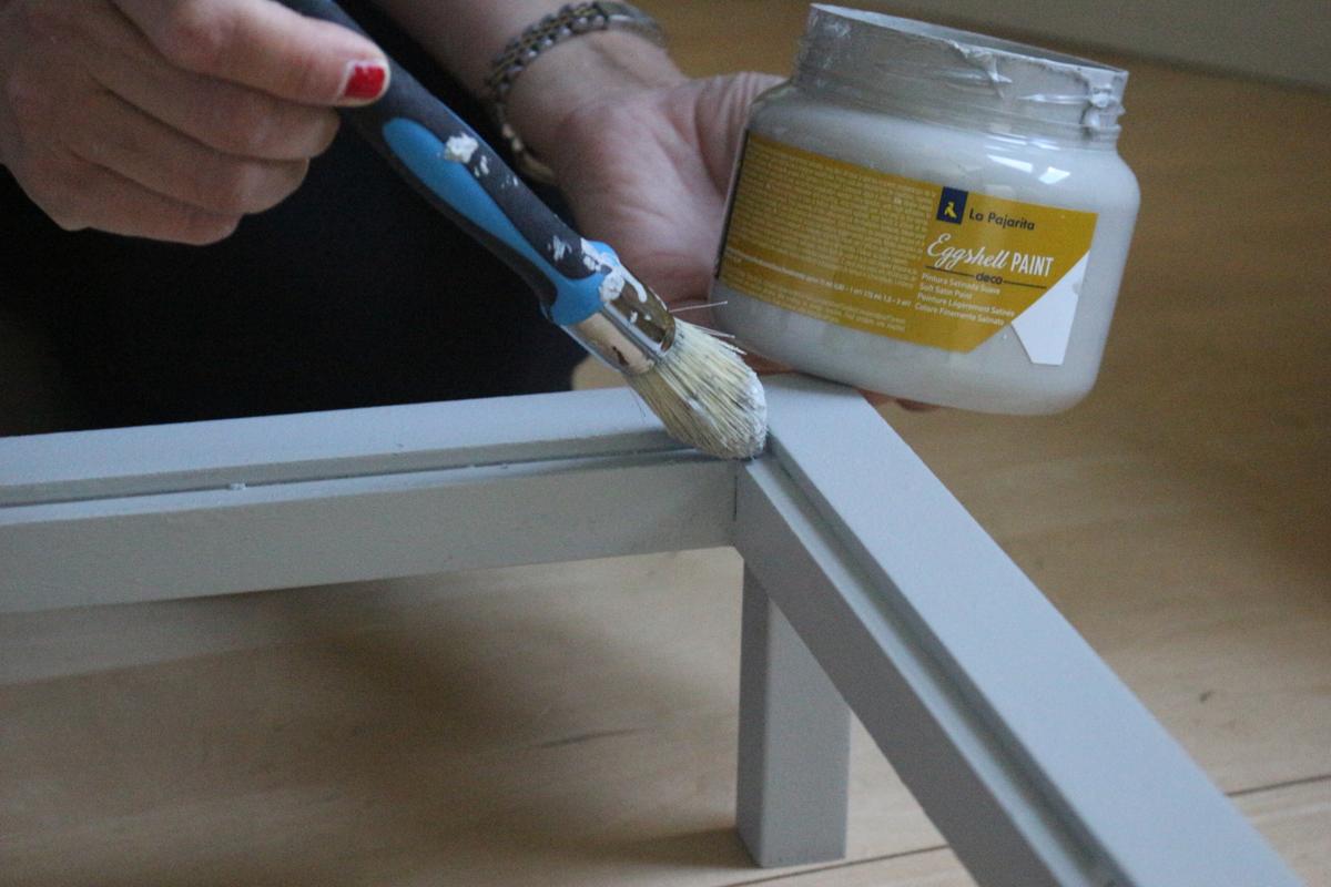 11. DIY_RENOVAR_DORMITORIO_EGGSHELL_PAINT_estructra_metista