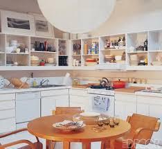 decoracion de cocinas pequeñas con repisasss