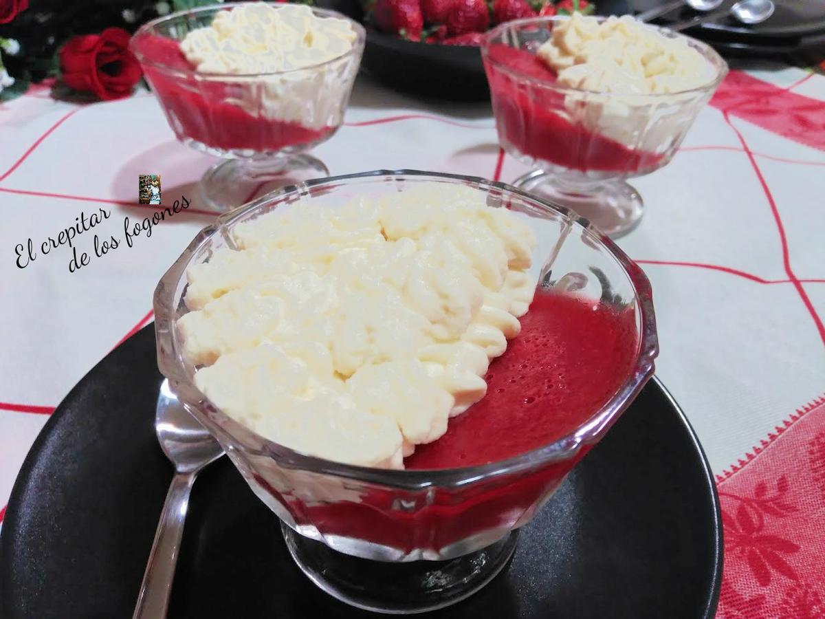 postre frío con fresones