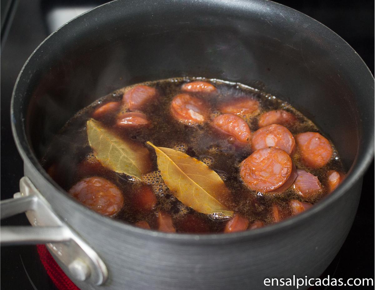 Receta de Chorizo al Vino.