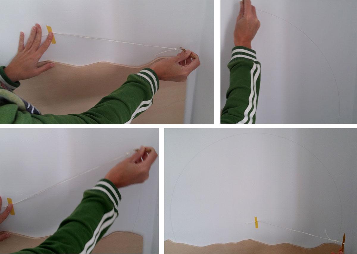 figuras geometricas en la pared de la habitación de los peques