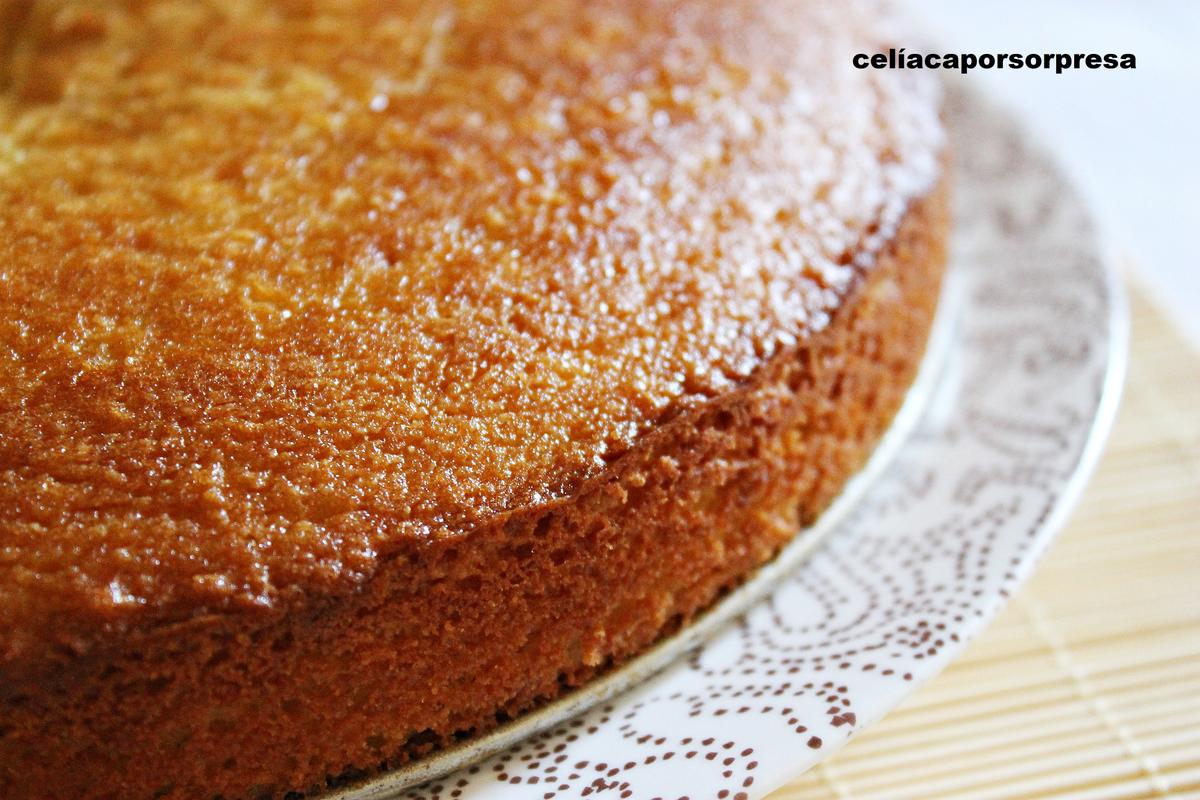 bizcocho-de-almendra-manzana