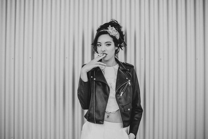 Iris, una novia actual