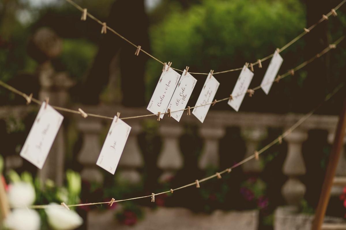 decoración boda rústica - SEATING PERSONALIZADO RÚSTICO - RINCÓN BUSCA TU MESA BODA - SEATING BODA ESCALERAS 1