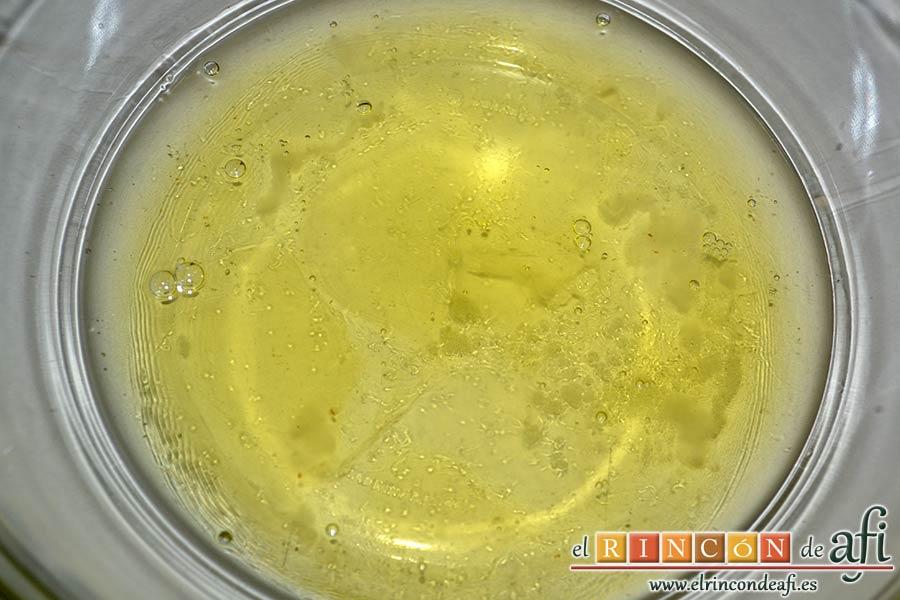 Mus de galletas cubanitos, separar las claras de las yemas