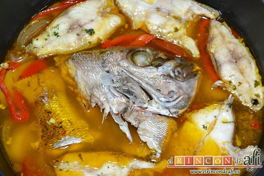 Gallegada, tapar y cocer al vapor hasta que esté guisado