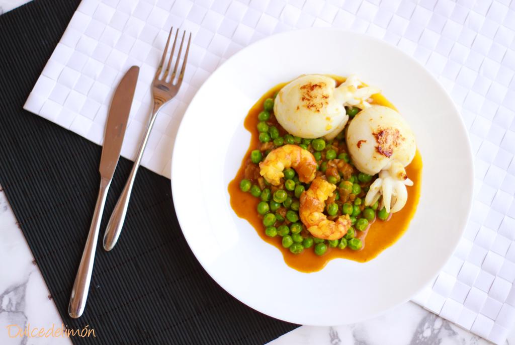 Guisantes con Sepia y Gambas en Salsa de Curry y Coco