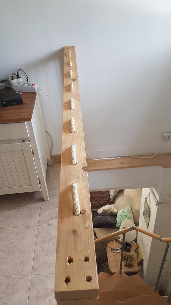 pasamanos DIY - detalle de la cuerda y las uniones