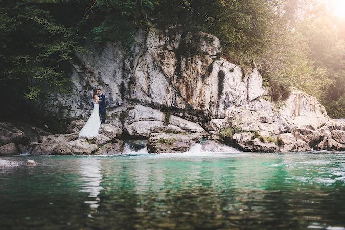 Una postboda en el rio