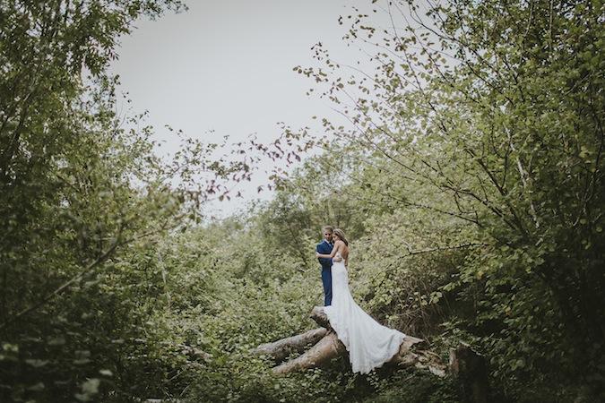 Una postboda en el rio