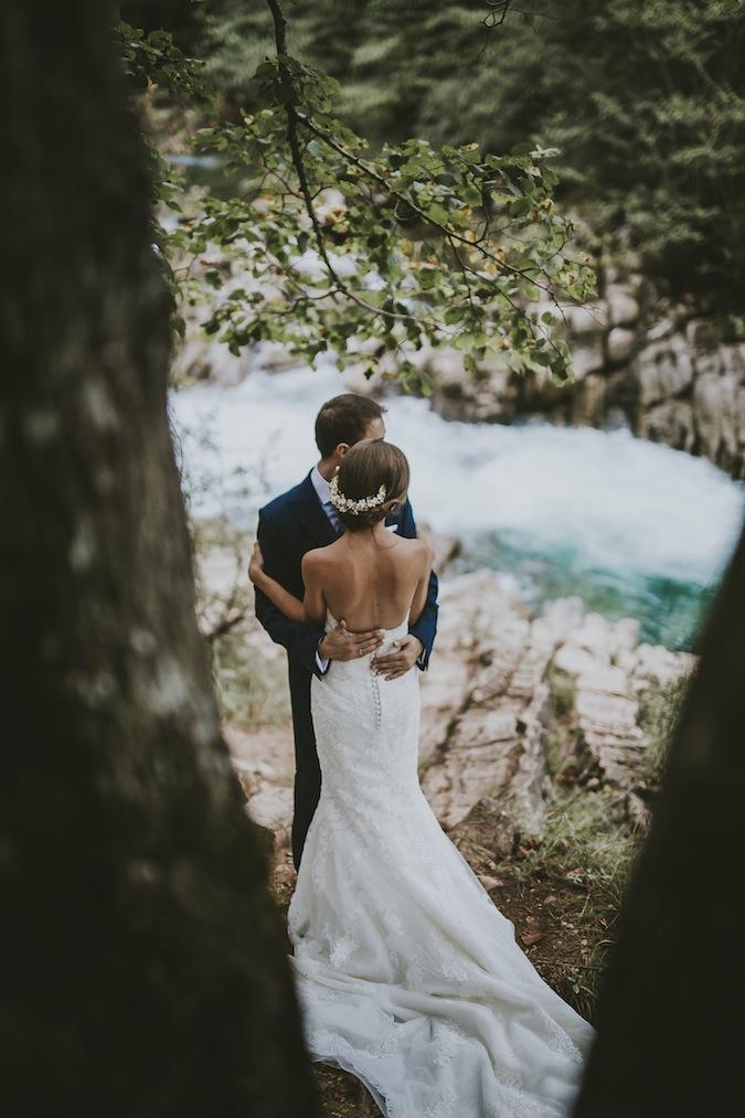 Una postboda en el rio