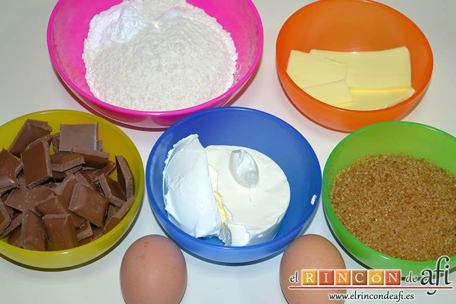 Pastel de chocolate y queso crema, preparar los ingredientes