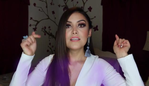 peinado con trenza a un lado