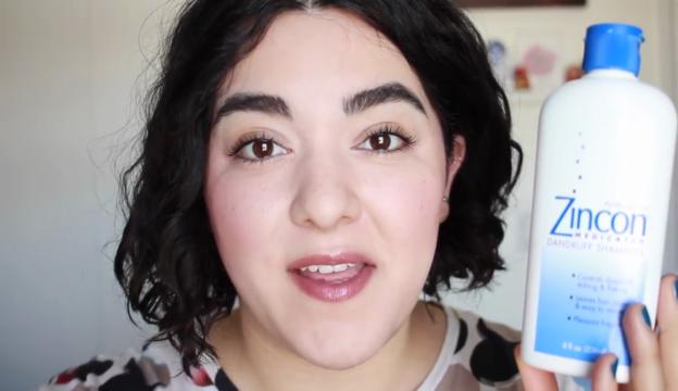 Cómo eliminar la caspa