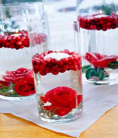 velas-flotantes-en-jarrones-redondos-con-rosas