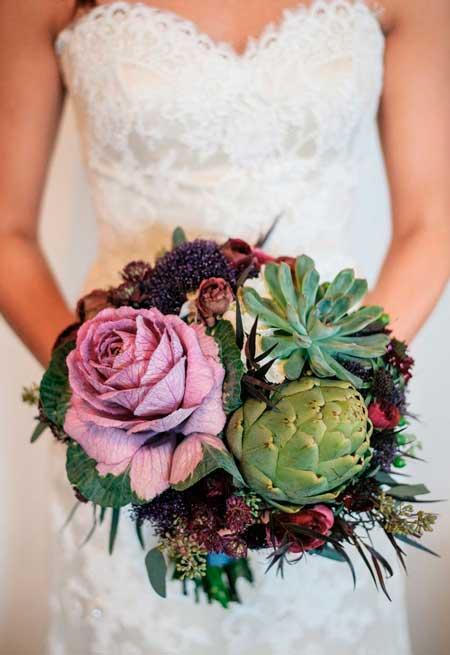 ramo para novia muy original y alternativo con hortalizas, verduras y otras plantas naturales