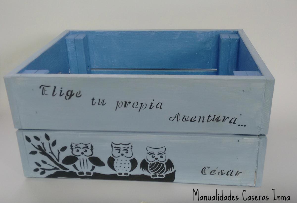Manualidades Caseras Inma _Caja de madera para cuentos decorado con stencil de buhos y letras 
