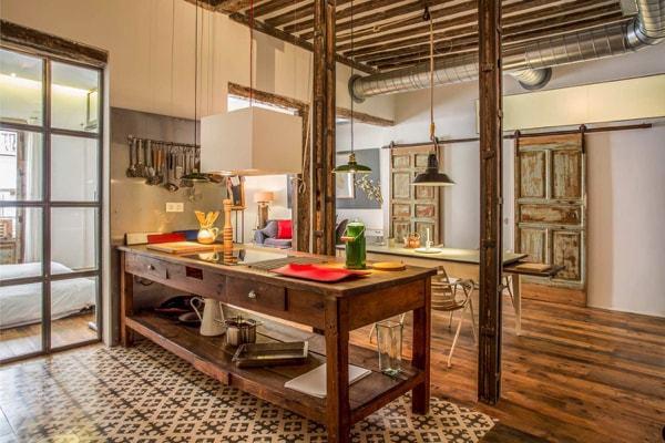 mueble reciclado en cocina abierta