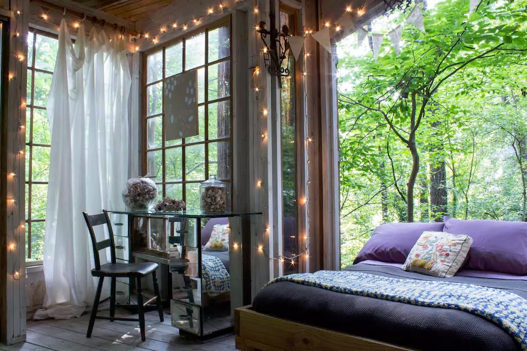 casa en el arbol - de viaje - dormitorio con tocador