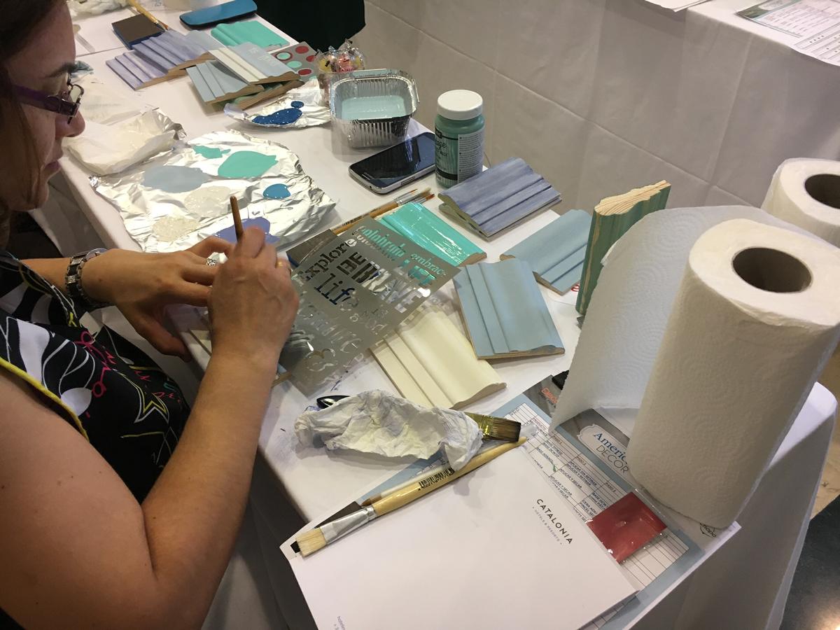 Demo pinturas Americana DecoArt