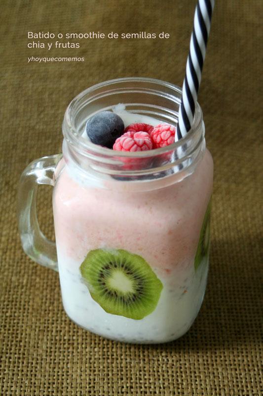 batido o smoothie de chia frambuesas y yogur