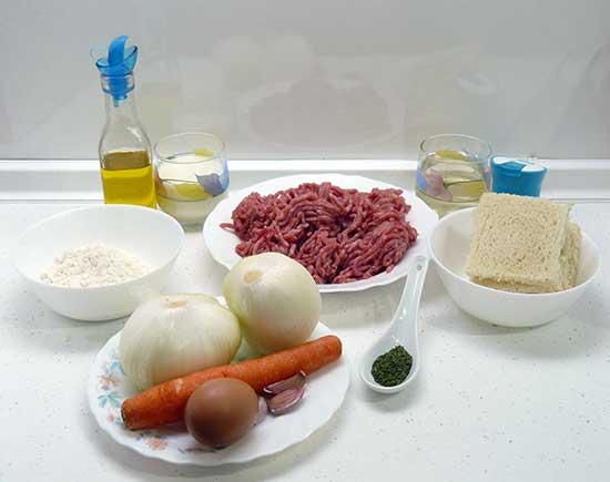 Albóndigas en salsa española