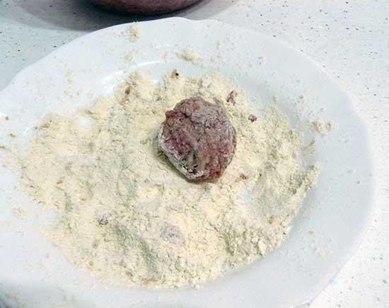 Albóndigas en salsa española