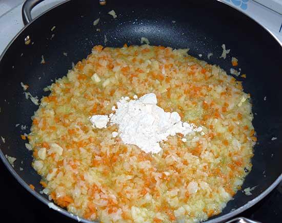 Albóndigas en salsa española