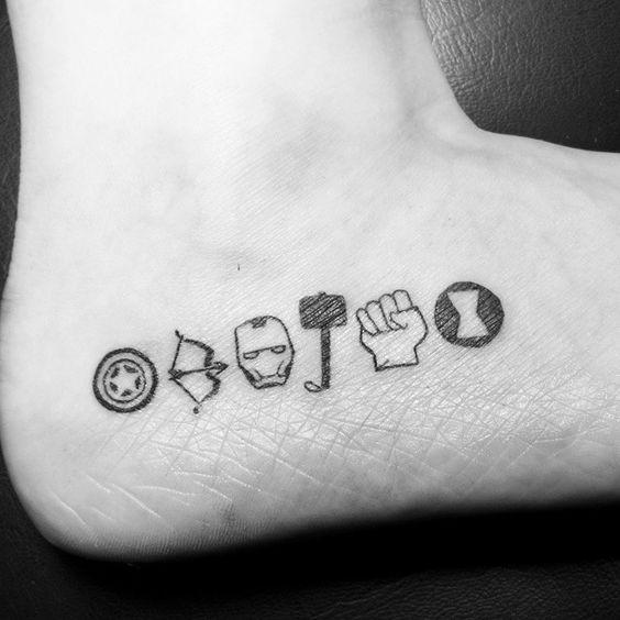 tatuaje avengers pie