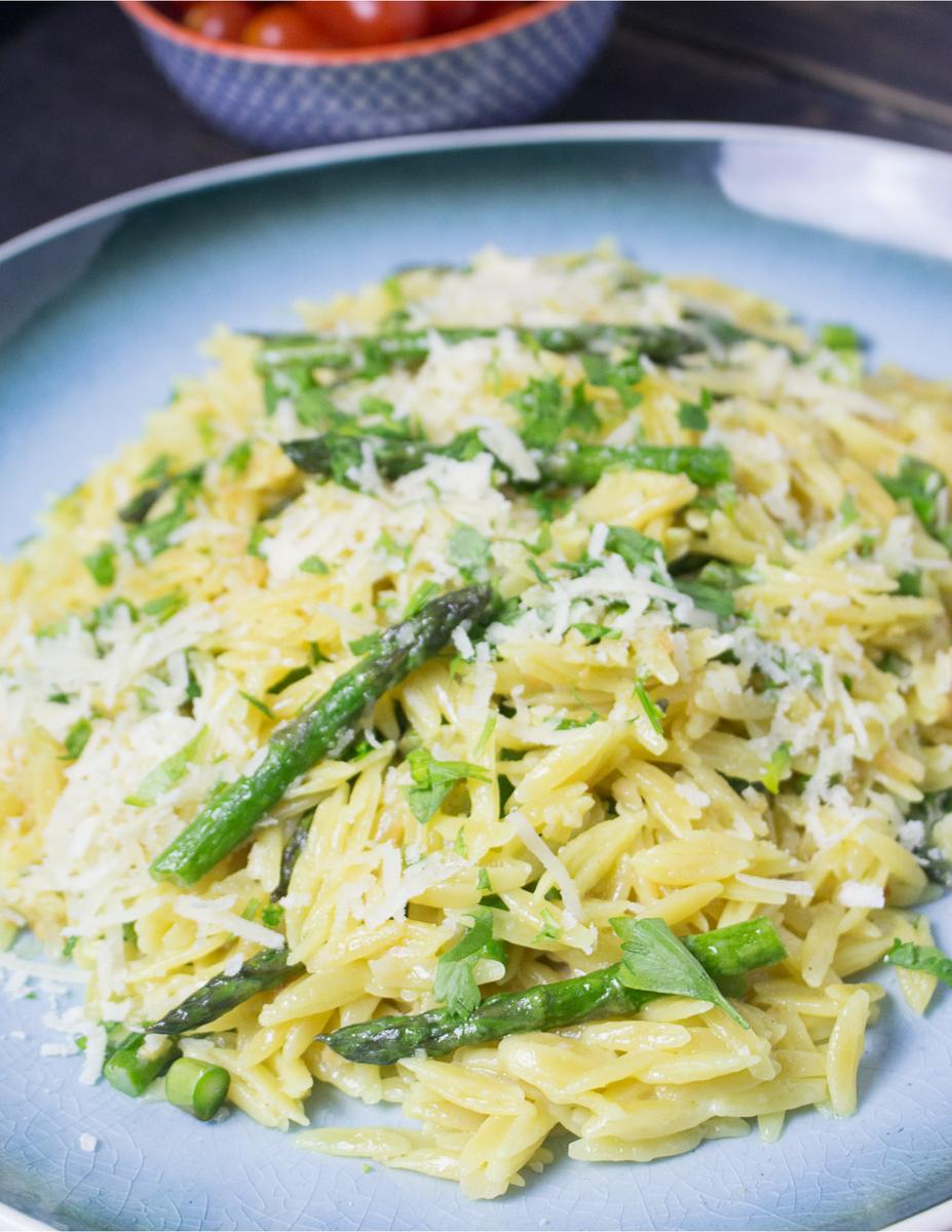 Receta de Pasta Orzo con Esparragos