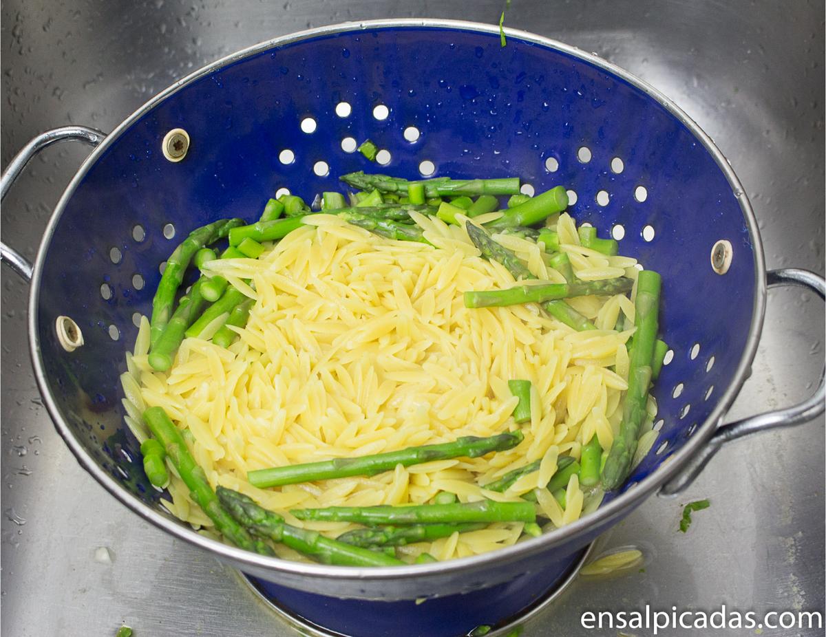 Receta de Pasta Orzo con Esparragos