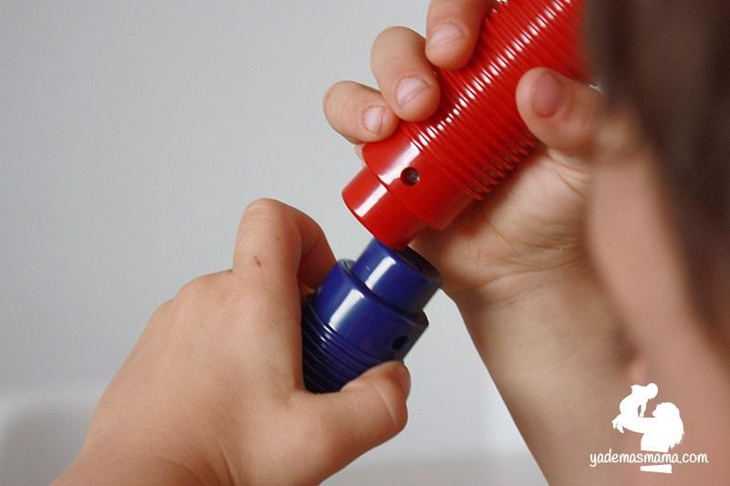 detalle de juego magnético