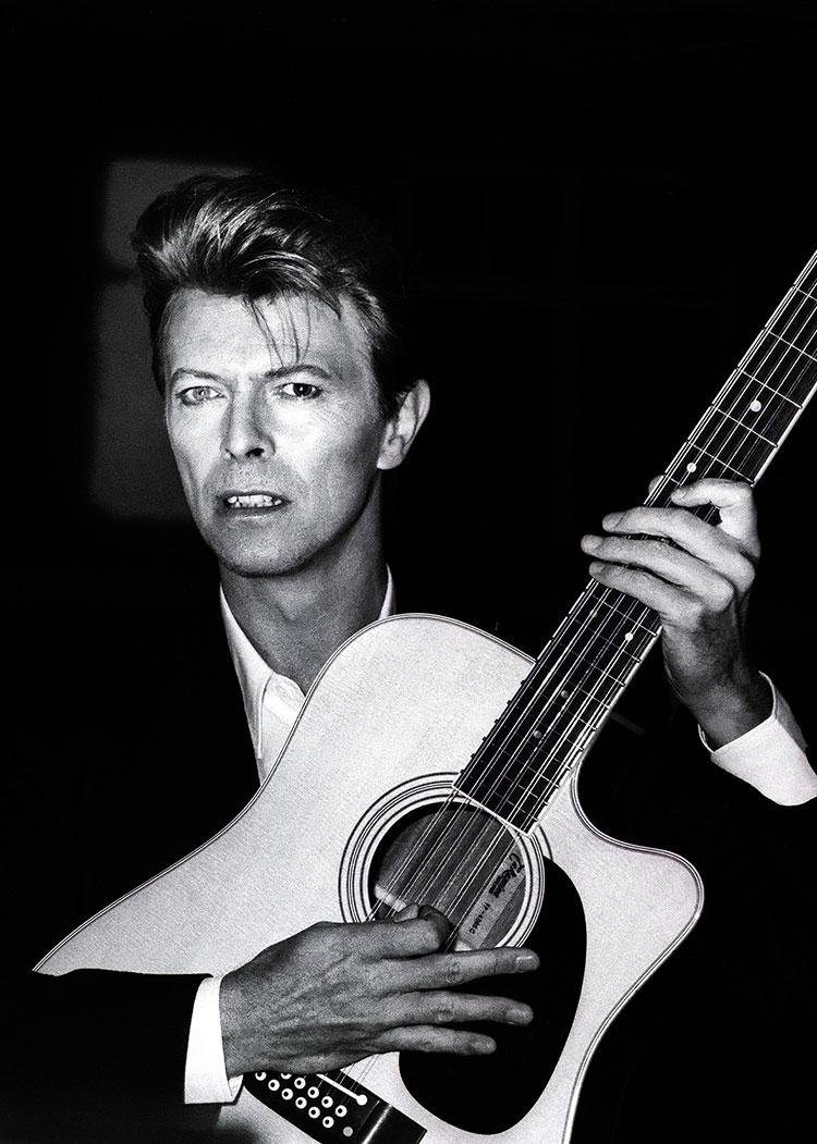 David-Bowie-is-portrait-bw