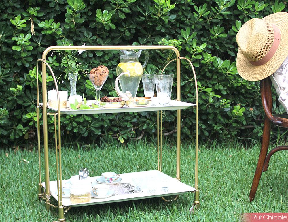 Decoración lowcost. Diy bandeja con ruedas